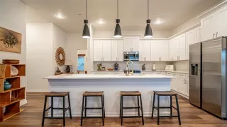 Photo #5: 21217761 Listing 