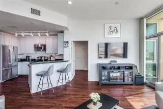 Photo #6: 21217855 Listing