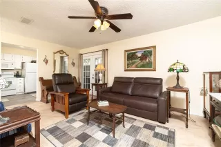 Photo #5: 21220108 Listing 