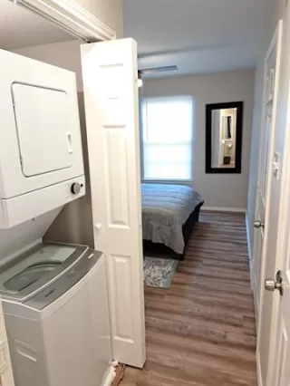 Photo #6: 21221134 Listing