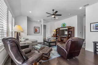 Photo #3: 21222725 Listing