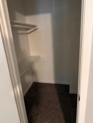 Photo #6: 21224950 Listing