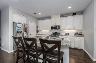 Photo #5: 21225539 Listing 
