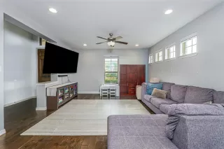 Photo #6: 21225539 Listing 