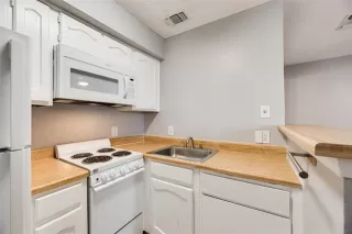 Photo #6: 21227011 Listing 