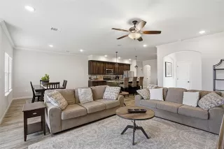 Photo #5: 21227635 Listing 