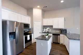 Photo #4: 21227942 Listing 