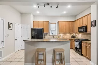 Photo #4: 21229823 Listing 