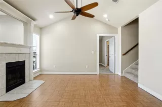 Photo #5: 21230975 Listing 