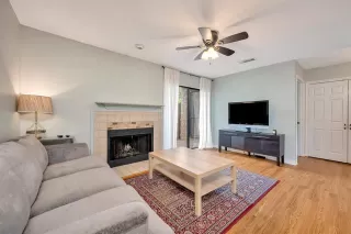 Photo #4: 21231333 Listing 