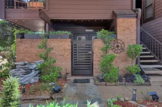 Primary Photo for MLS#: 21233429