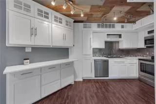 Photo #4: 21233429 Listing