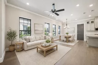 Photo #5: 21233586 Listing