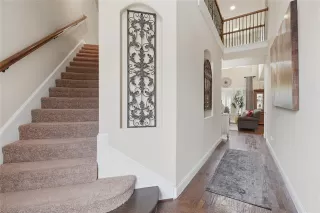 Photo #5: 21234775 Listing