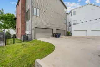 Photo #3: 21236402 Listing