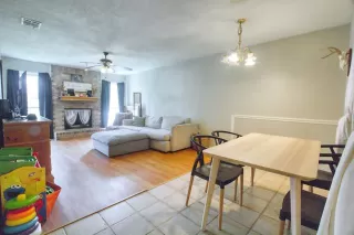 Photo #4: 21236976 Listing 