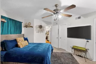 Photo #2: 21237591 Listing 