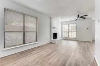 Photo #5: 21239613 Listing