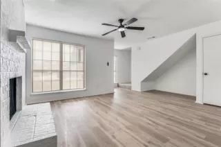 Photo #6: 21239613 Listing