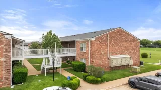 Photo #2: 21240774 Listing 