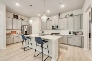 Photo #6: 21241506 Listing 