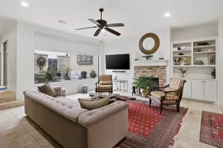 Photo #5: 21242581 Listing 