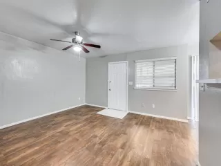 Photo #4: 21243890 Listing 