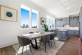 Photo #4: 21244771 Listing 