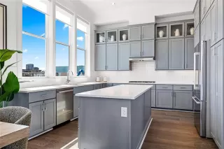 Photo #5: 21244771 Listing 