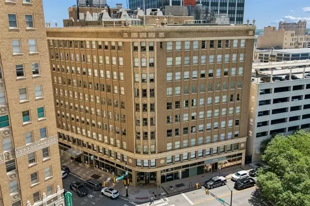 MLS: 21245672 Condo For Sale