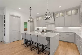 Photo #2: 21245934 Listing 