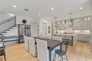 Photo #6: 21245934 Listing 