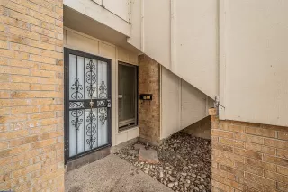 Photo #3: 21246003 Listing 