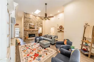 Photo #2: 21246154 Listing 