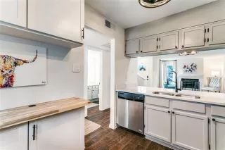 Photo #6: 21246608 Listing 