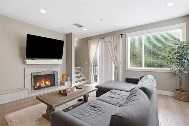 MLS: 21246612 Condo For Sale