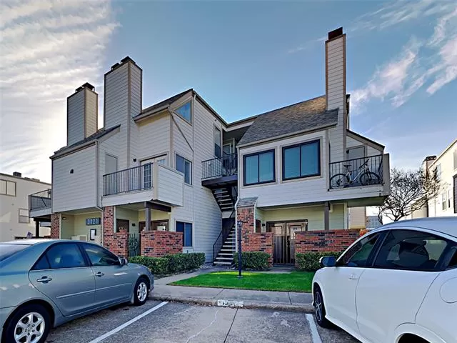 MLS: 21248760 Condo For Sale