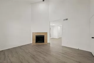 Photo #4: 21252591 Listing 