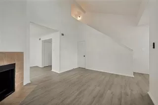 Photo #5: 21252591 Listing 