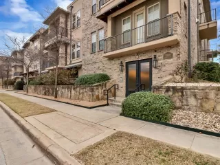 More Details about MLS # 21254905 : 2800 SANDAGE AVENUE #206