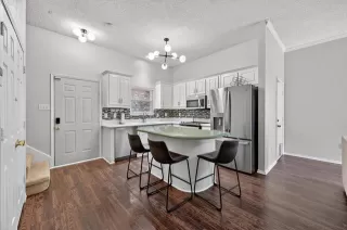 Photo #4: 21255619 Listing 
