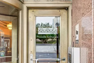Photo #2: 21256632 Listing 