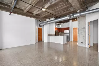 Photo #6: 21256632 Listing 