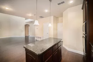 Photo #6: 21258852 Listing 