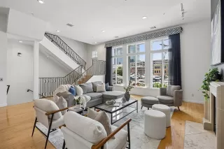 Photo #6: 21259328 Listing