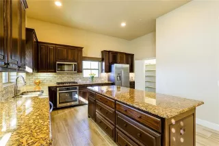 Photo #3: 21262110 Listing 