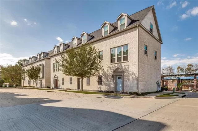 MLS: 21262886 Condo For Sale
