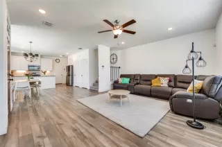 Photo #6: 21262905 Listing 