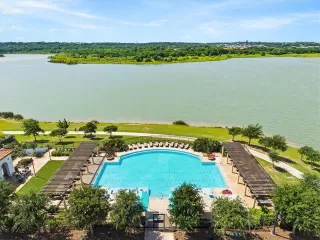 Photo #6: 21263079 Listing 