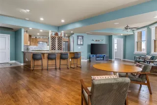 Photo #5: 21263595 Listing 